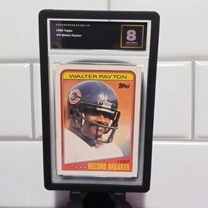 1998 Topps #5 Walter Payton Near Mint 8